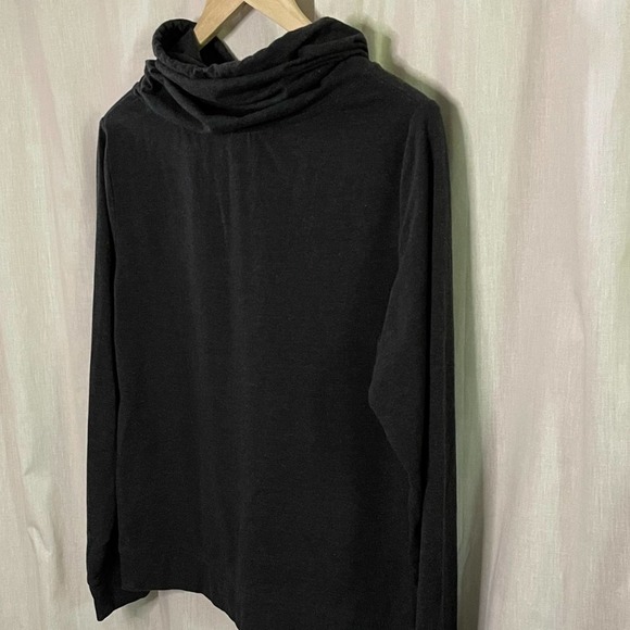 University of Michigan Wolverines Dark Gray, White & Gold Funnel Neck Pull-Over - Picture 11 of 15